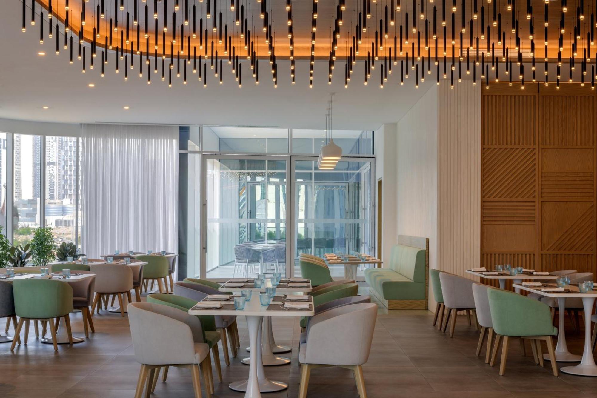 Holiday Inn Dubai Business Bay By Ihg Экстерьер фото