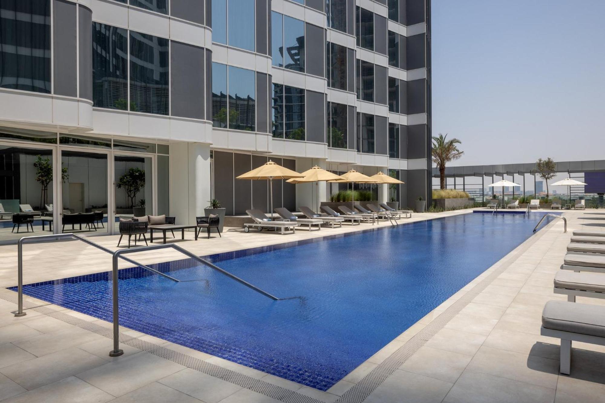 Holiday Inn Dubai Business Bay By Ihg Экстерьер фото