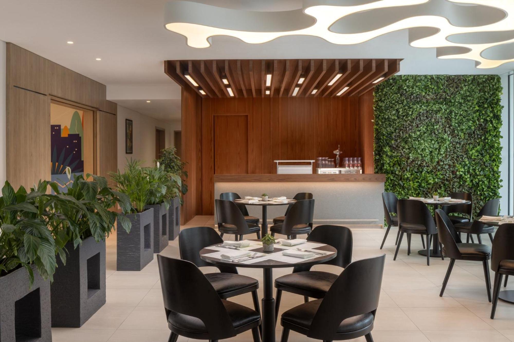 Holiday Inn Dubai Business Bay By Ihg Экстерьер фото