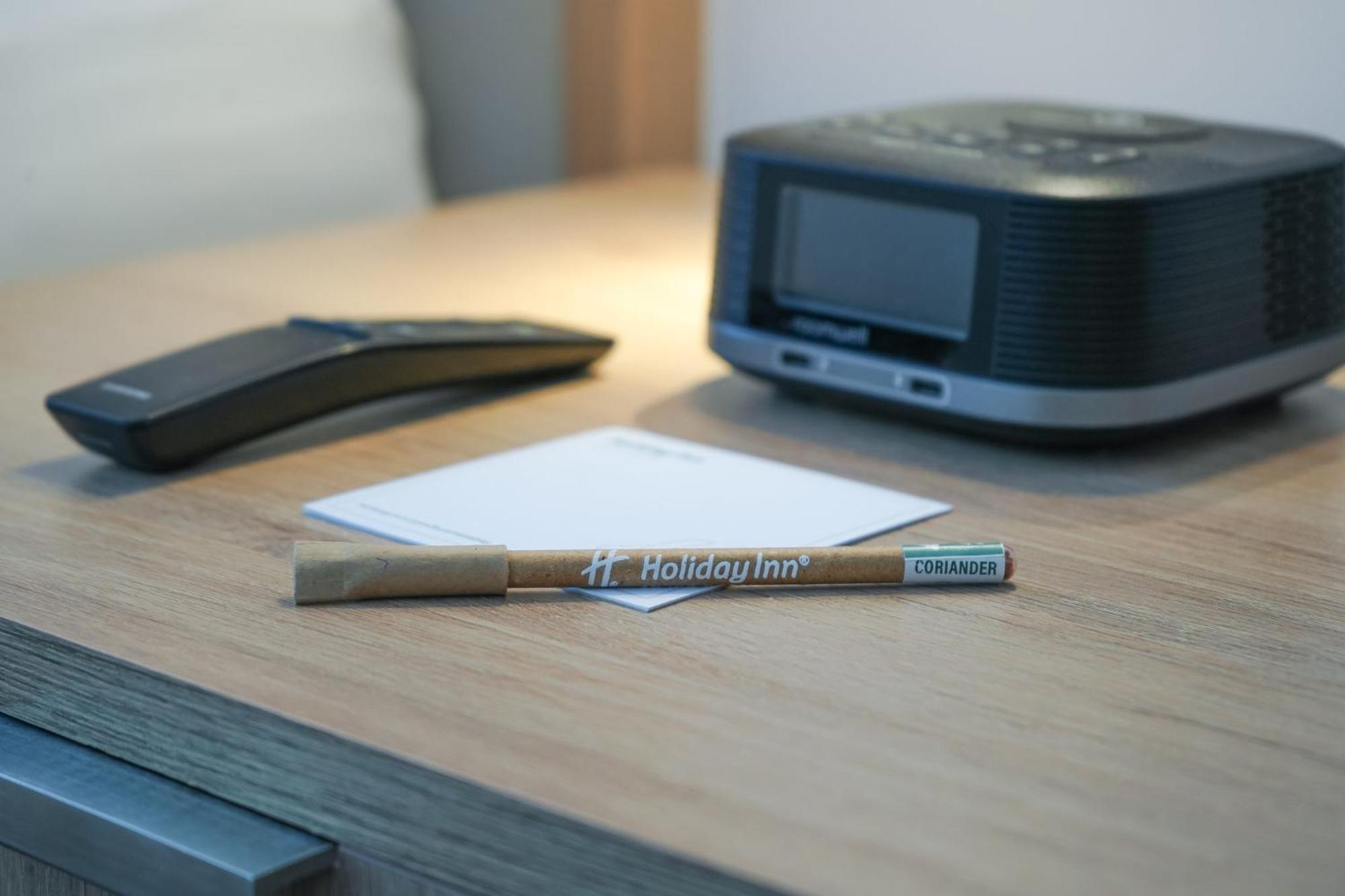 Holiday Inn Dubai Business Bay By Ihg Экстерьер фото