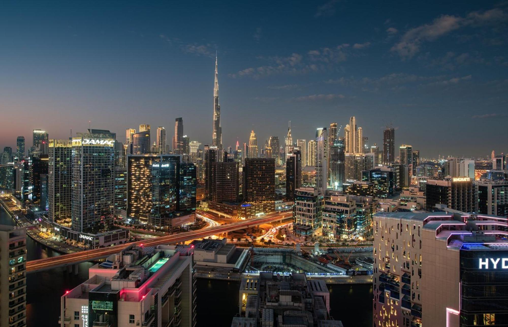 Holiday Inn Dubai Business Bay By Ihg Экстерьер фото
